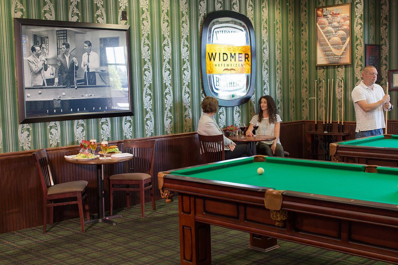 Rogue Regency Inn & Suites Medford Kültér fotó